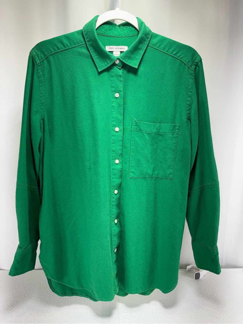 Free Assembly Green Long-Sleeve Button-Down Shirt 4600
